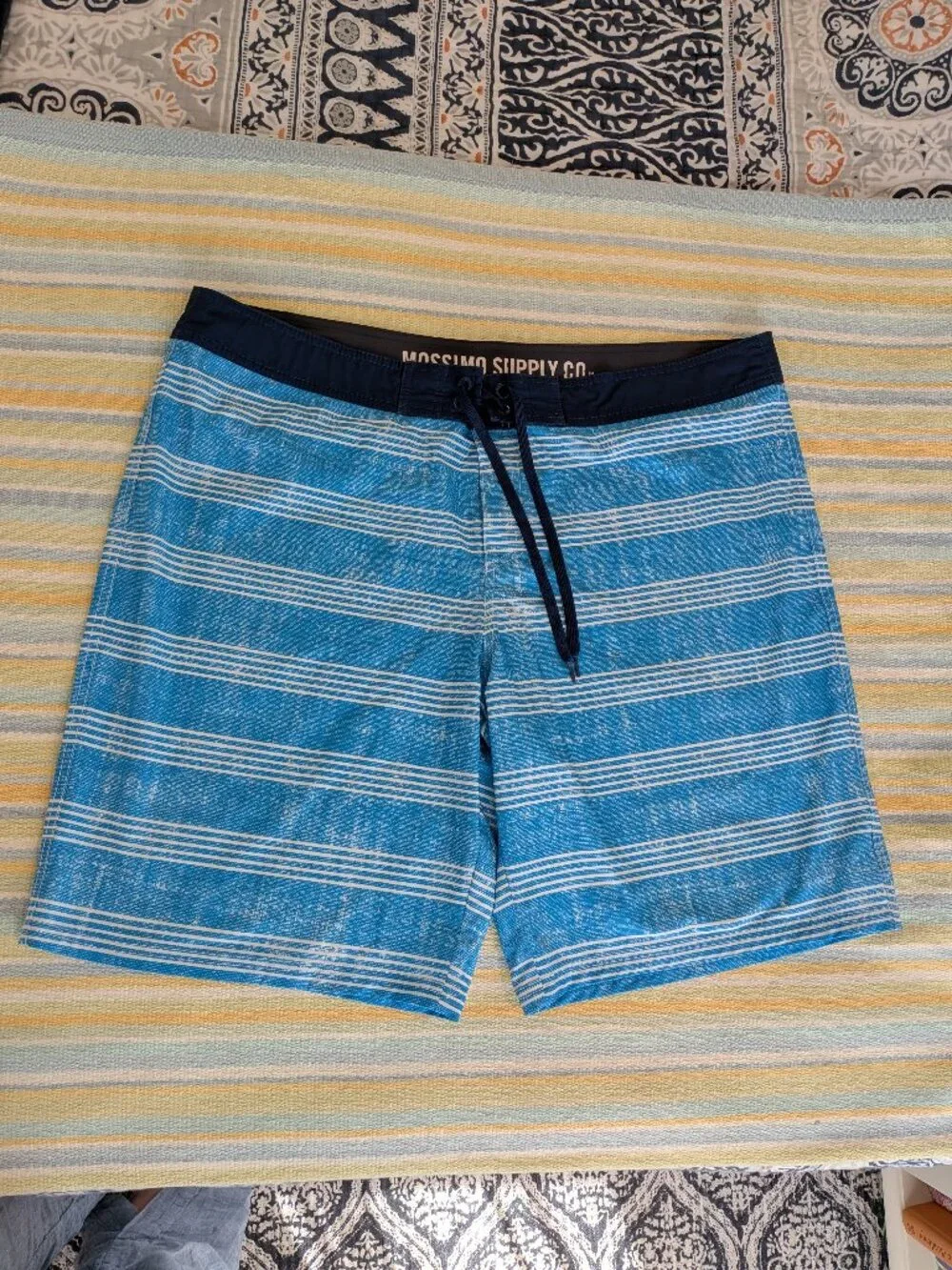 ⭐ Men's Mossimo Blue Striped Board Shorts Size 44